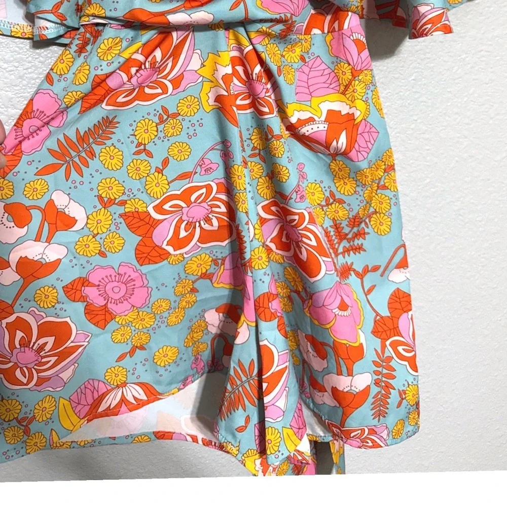 Retro Floral V-Neck‎ Romper Small Blue Orange Pink 70s Style Flutter Sleeves Tie